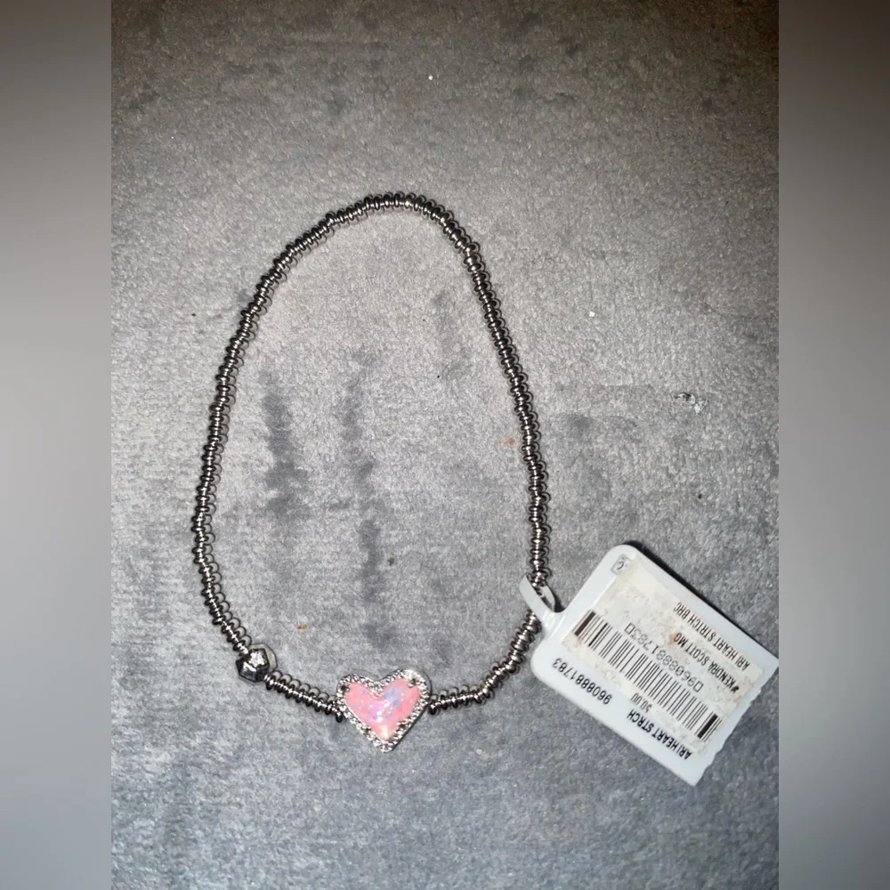 BNWT Kendra Scott Ari Pink Bubblegum Heart Beaded Silver Stretch Bracelet $60